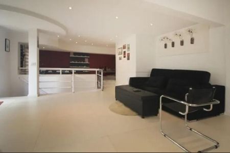 Apartamento à venda com 185m², 2 quartos e 3 vagas