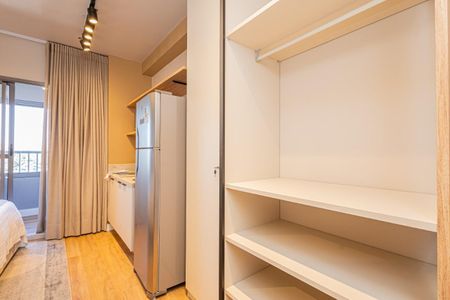 Studio à venda com 20m², 1 quarto e sem vaga Studio à venda com 20m², 1 quarto e sem vagaARMÁRIO