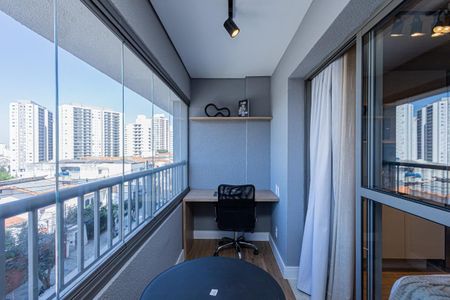 Studio à venda com 20m², 1 quarto e sem vaga Studio à venda com 20m², 1 quarto e sem vagaVARANDA ENVIDRAÇADA