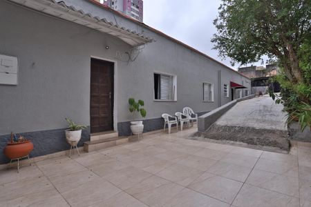 Casa à venda com 160m², 3 quartos e 4 vagas Casa à venda com 160m², 3 quartos e 4 vagasQuintal