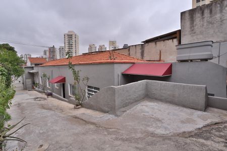 Casa à venda com 160m², 3 quartos e 4 vagas Casa à venda com 160m², 3 quartos e 4 vagasQuintal