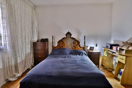 Casa à venda com 160m², 3 quartos e 4 vagas Casa à venda com 160m², 3 quartos e 4 vagasQuarto 3