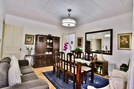 Sala de casa à venda com 3 quartos, 160m² em Vila Bertioga, São Paulo