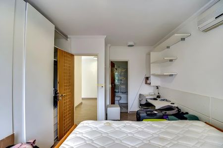 Quarto de casa para alugar com 6 quartos, 650m² em Chácara Santo Antônio (Zona Sul), São Paulo