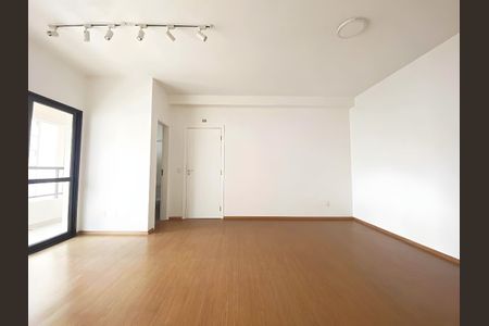 Apartamento para alugar com 4 quartos, 131m² em Vila Suzana, São Paulo