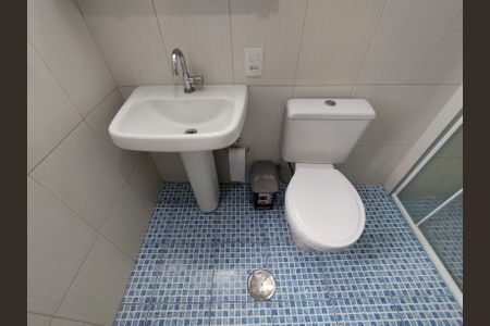 Apartamento à venda com 62m², 2 quartos e 1 vaga Apartamento à venda com 62m², 2 quartos e 1 vagaBanheiro