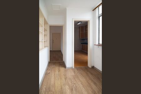 Corredor de apartamento para alugar com 2 quartos, 79m² em Bela Vista, São Paulo