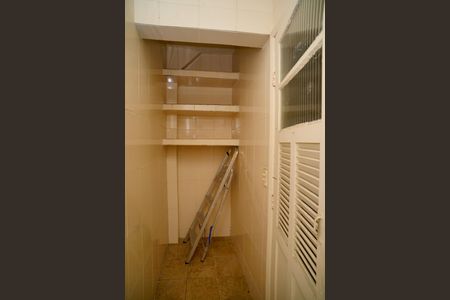 Apartamento à venda com 65m², 2 quartos e 1 vagaÁrea de Serviço