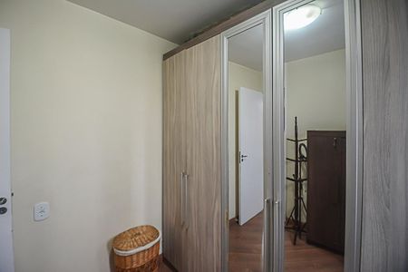 Apartamento à venda com 64m², 3 quartos e 1 vagaQuarto 2
