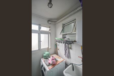 Apartamento à venda com 64m², 3 quartos e 1 vagaÁrea de Serviço