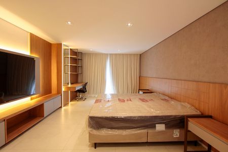 Casa de condomínio à venda com 850m², 4 quartos e 6 vagas Casa de condomínio à venda com 850m², 4 quartos e 6 vagasQuarto 1 suíte master