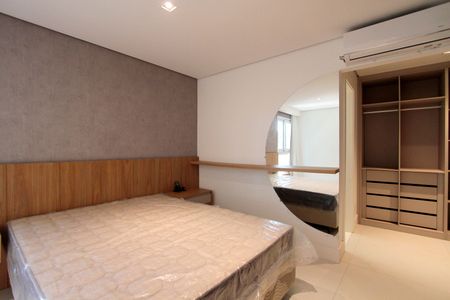 Casa de condomínio à venda com 850m², 4 quartos e 6 vagas Casa de condomínio à venda com 850m², 4 quartos e 6 vagasSuíte 4