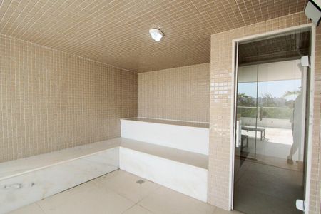 Casa de condomínio à venda com 850m², 4 quartos e 6 vagas Casa de condomínio à venda com 850m², 4 quartos e 6 vagasSaúna