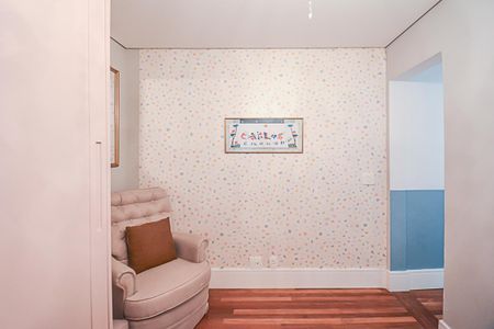 Apartamento à venda com 242m², 4 quartos e 3 vagas Apartamento à venda com 242m², 4 quartos e 3 vagasQuarto