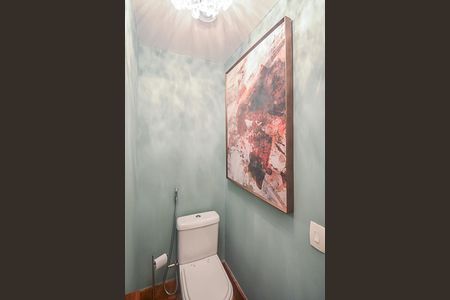 Apartamento à venda com 242m², 4 quartos e 3 vagas Apartamento à venda com 242m², 4 quartos e 3 vagasLavabo