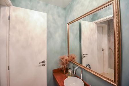 Apartamento à venda com 242m², 4 quartos e 3 vagas Apartamento à venda com 242m², 4 quartos e 3 vagasLavabo