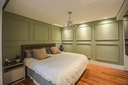 Apartamento à venda com 242m², 4 quartos e 3 vagas Apartamento à venda com 242m², 4 quartos e 3 vagasSuíte 1