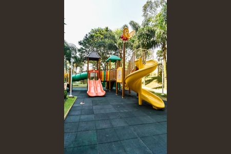 Apartamento à venda com 242m², 4 quartos e 3 vagas Apartamento à venda com 242m², 4 quartos e 3 vagasÁrea comum - Playground