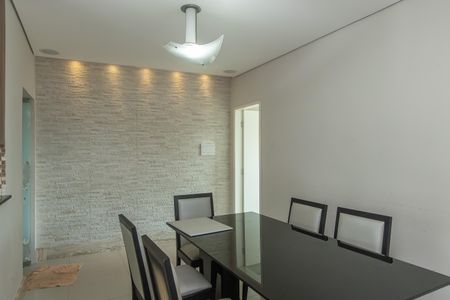 Casa para alugar com 100m², 3 quartos e 1 vaga Casa para alugar com 100m², 3 quartos e 1 vagaSala