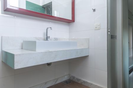 Casa para alugar com 100m², 3 quartos e 1 vaga Casa para alugar com 100m², 3 quartos e 1 vagaBanheiro da Suíte