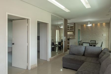 Casa para alugar com 100m², 3 quartos e 1 vaga Casa para alugar com 100m², 3 quartos e 1 vagaSala