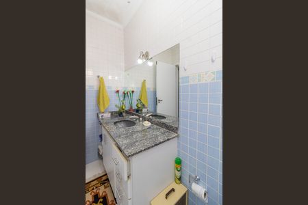 Casa à venda com 380m², 3 quartos e 5 vagas Casa à venda com 380m², 3 quartos e 5 vagasBanheiro da Suíte 2