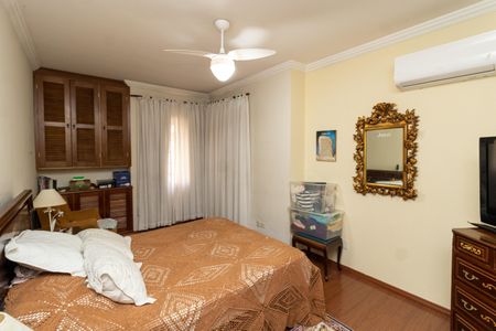 Casa à venda com 380m², 3 quartos e 5 vagas Casa à venda com 380m², 3 quartos e 5 vagasSuíte 1