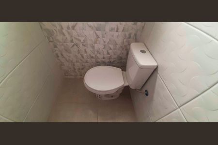 Casa à venda com 125m², 3 quartos e 2 vagas Casa à venda com 125m², 3 quartos e 2 vagasBanheiro Social