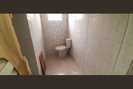 Casa à venda com 125m², 3 quartos e 2 vagas Casa à venda com 125m², 3 quartos e 2 vagasBanheiro Social