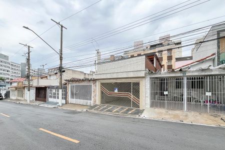 Casa à venda com 202m², 3 quartos e 2 vagasFachada + Placa