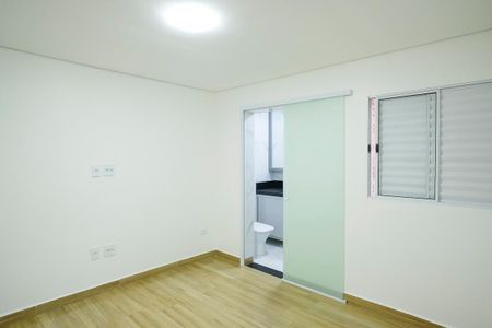 Casa à venda com 202m², 3 quartos e 2 vagasSuíte