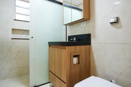 Casa à venda com 202m², 3 quartos e 2 vagasBanheiro social