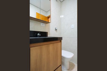 Casa à venda com 202m², 3 quartos e 2 vagasBanheiro social