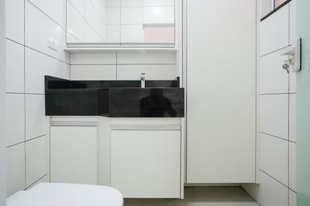 Casa à venda com 202m², 3 quartos e 2 vagasBanheiro de Serviço