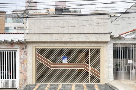 Casa à venda com 202m², 3 quartos e 2 vagasFachada + Placa