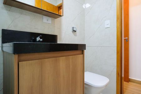 Casa à venda com 202m², 3 quartos e 2 vagasBanheiro social