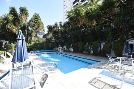 Apartamento à venda com 173m², 4 quartos e 3 vagas Apartamento à venda com 173m², 4 quartos e 3 vagasPiscina