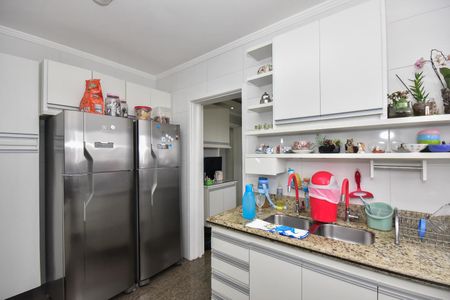 Apartamento à venda com 173m², 4 quartos e 3 vagasCozinha