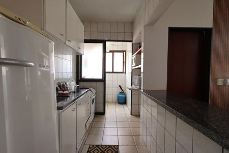 Cozinha de apartamento para alugar com 1 quarto, 48m² em Centro, Ribeirão Preto