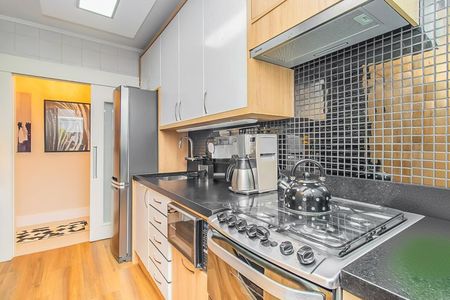 Apartamento para alugar com 71m², 2 quartos e 1 vaga Apartamento para alugar com 71m², 2 quartos e 1 vagaCozinha