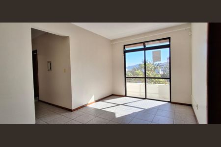 Sala de apartamento para alugar com 2 quartos, 70m² em Pantanal, Florianópolis