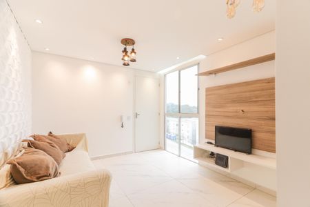 Sala de apartamento para alugar com 2 quartos, 44m² em Jardim Amaralina, São Paulo