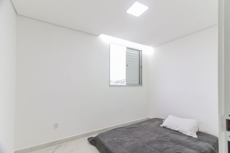 Quarto 2 de apartamento para alugar com 2 quartos, 44m² em Jardim Amaralina, São Paulo