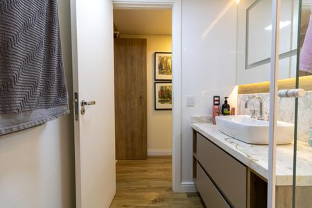 Apartamento para alugar com 165m², 3 quartos e 2 vagasBanheiro Social