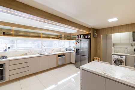 Apartamento para alugar com 165m², 3 quartos e 2 vagasCozinha