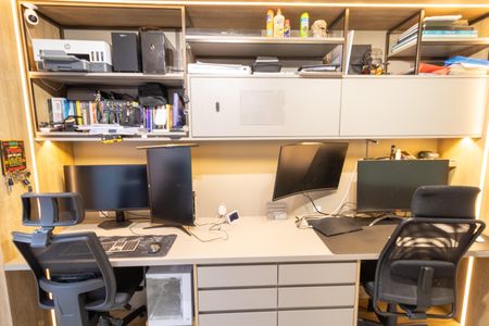 Apartamento para alugar com 165m², 3 quartos e 2 vagasQuarto 2