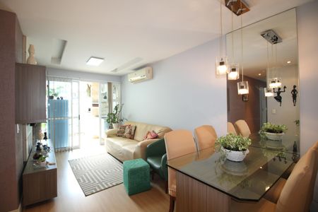 Apartamento à venda com 98m², 3 quartos e 2 vagasSala