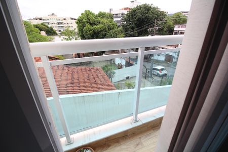 Apartamento à venda com 98m², 3 quartos e 2 vagasVaranda do Quarto 2