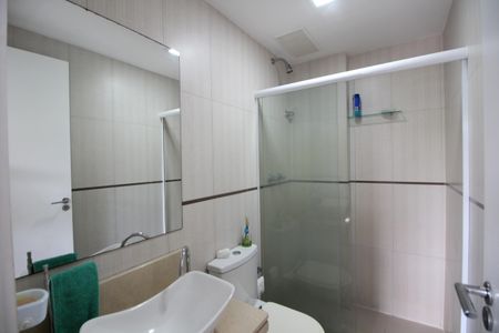 Apartamento à venda com 98m², 3 quartos e 2 vagasBanheiro da Suíte