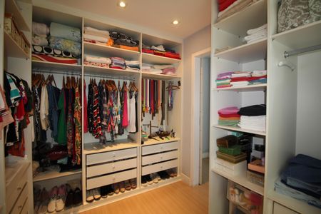 Apartamento à venda com 98m², 3 quartos e 2 vagasQuarto 1